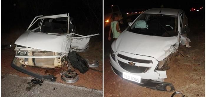 Carros envolvidos na colisão (Crédito: Floriano News)
