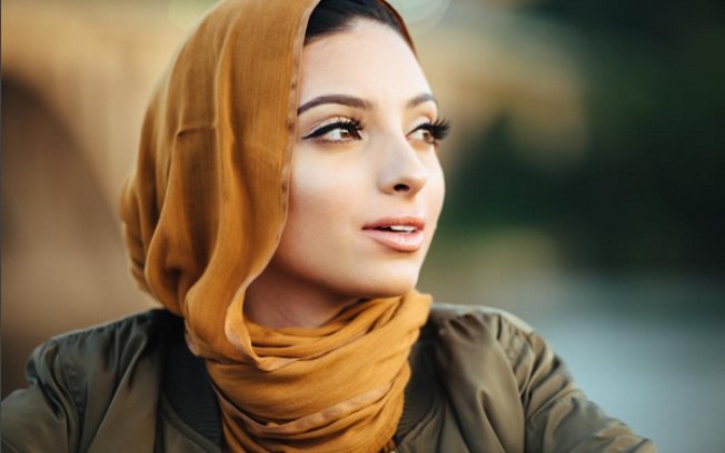 Noor Tagouri é muçulmana e vai posar para a revista Playboy (Crédito: Instagram)