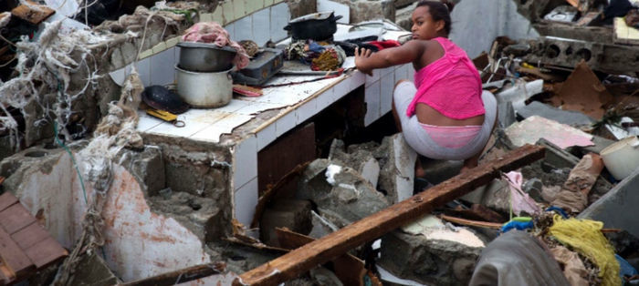 Furacão Matthew deixa mortos e causa destruição