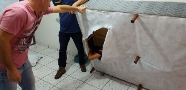 Acusado foi encontrado dentro da cama (Crédito: Reprodução)