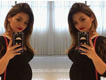 Kelly Key posta foto usando look chique e exibe barrigão