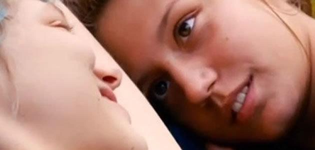 Estudo mostra que todas as mulheres são bi ou lésbicas
