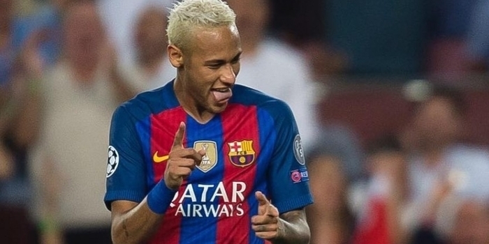 Cubillas elogia Neymar: "Jogador mais importante do Barça"