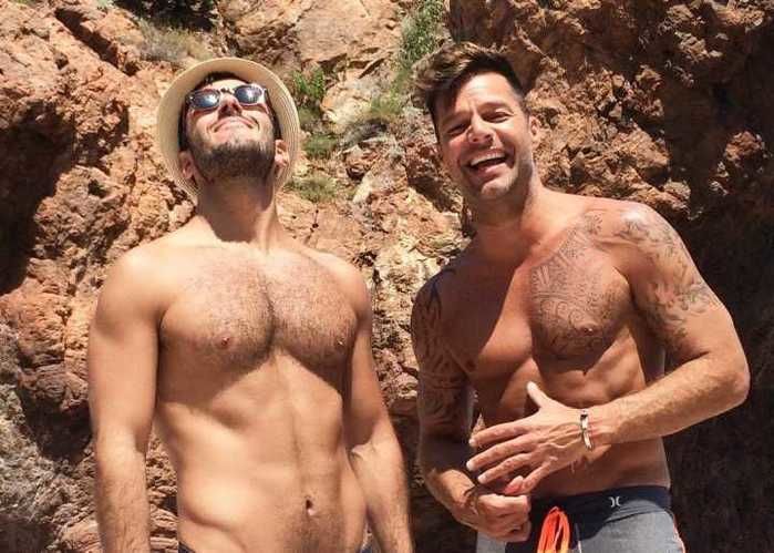 Jwan Yosef ao lado de Ricky Martin