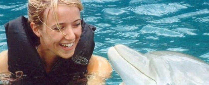 Mulher morre após usar cocaína e álcool para tratamento auditivo