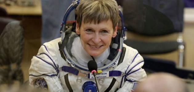 Mulher de 57 anos é a mais velha a viajar para o espaço