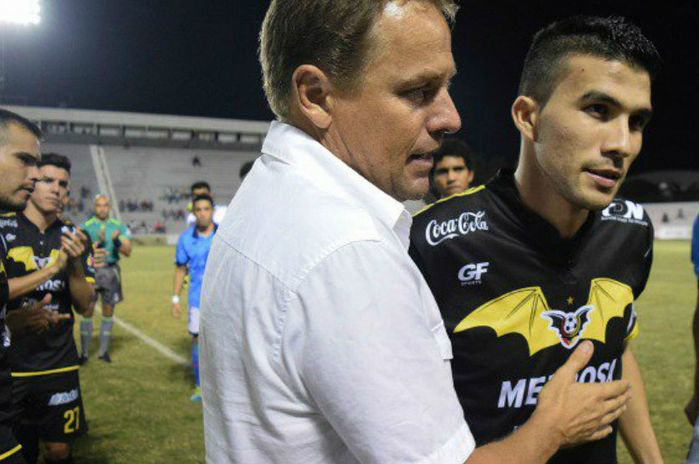 Ezequiel Orozco em jogo de despedida (Crédito: Reprodução)
