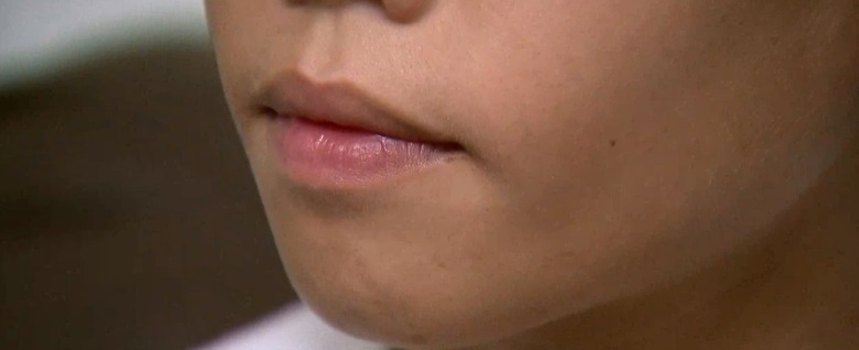 Militar é flagrado ajudando filho de seis anos a bater em criança