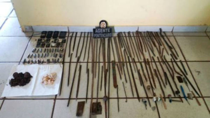 Material encontrado no presídio