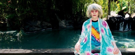 "Essa sou eu, com meu cabelo branco", diz Rita Lee em entrevista