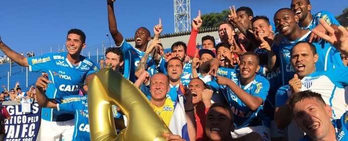 Avaí prepara festa com cinco trios elétricos após retorno à Série A