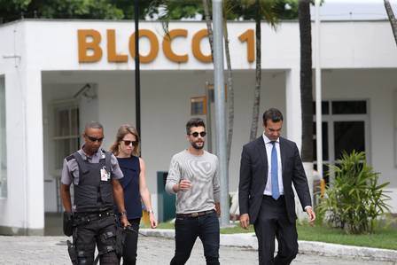 Bruno Gagliasso prestou queixa esta semana (Crédito: Extra)