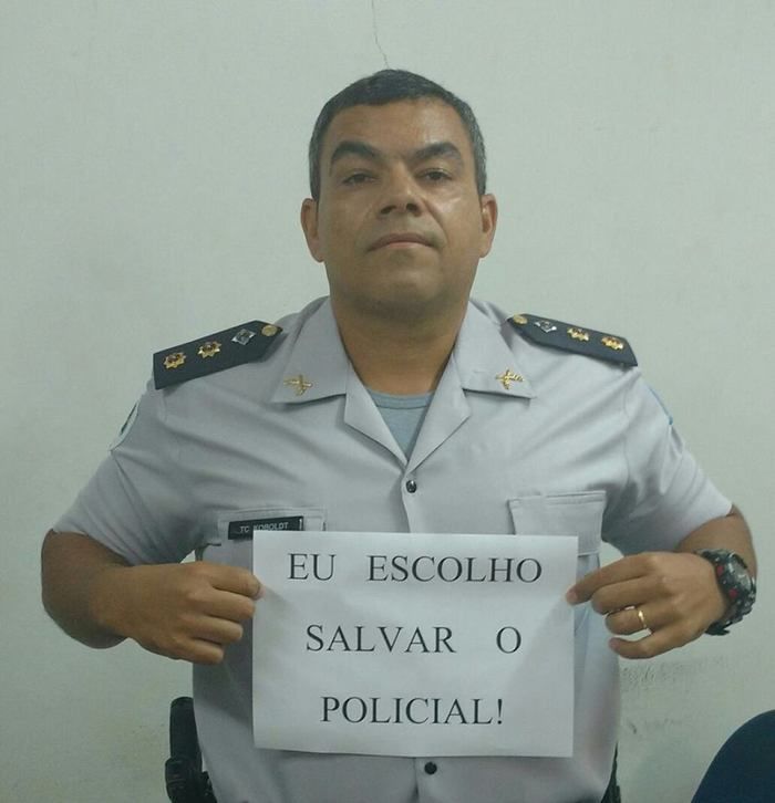 Fátima Bernardes é criticada por militares após enquete polêmica