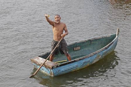 Pescador já conseguiu R$ 1,9 mil (Crédito: Urbano Erbiste)
