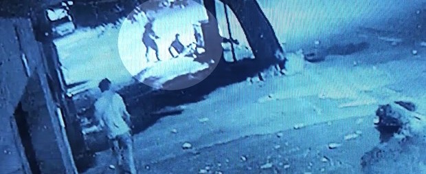 Vídeo mostra traficante de drogas matando catador a pedradas