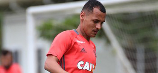 Meia Alan Patrick se prepara para dá adeus ao Flamengo