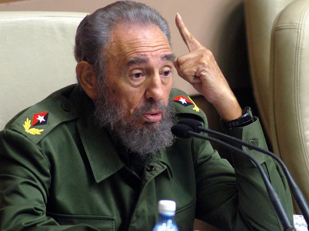 Fidel Castro morre aos 90 anos