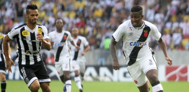 Vasco vence o Ceará e volta para Série A