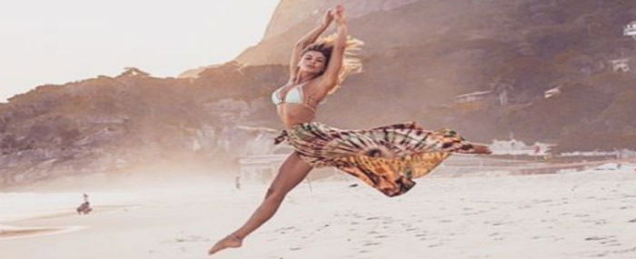 Grazi Massafera faz pose ousada e fãs vão à loucura: "Perfeita"