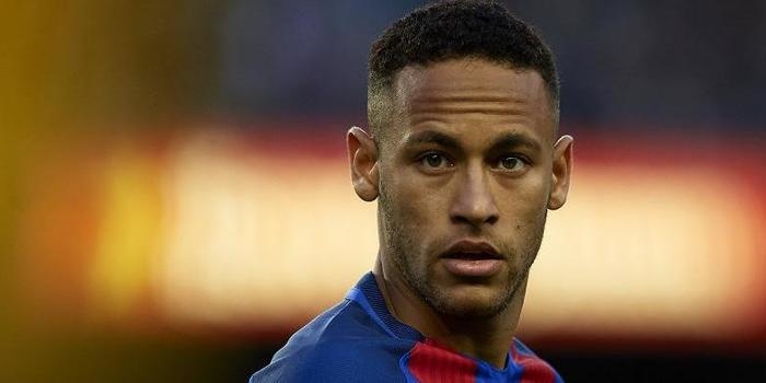 Após pedido de prisão, Neymar se pronuncia pela primeira vez