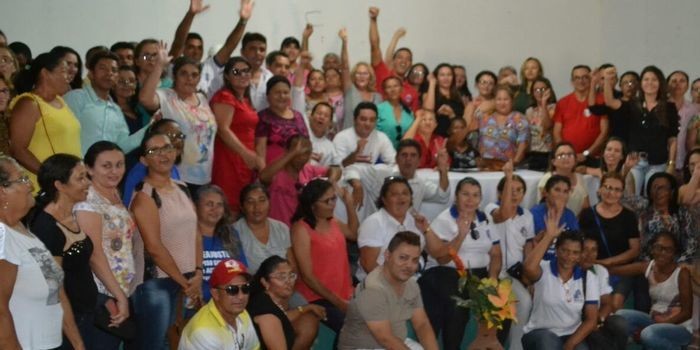 Agentes comunitários de saúde e de endemias participam de reunião
