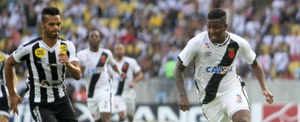 Vasco vence Ceará de virada e volta para Série A do Brasileirão