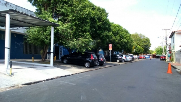 Obras de asfaltamento no Parque Piauí