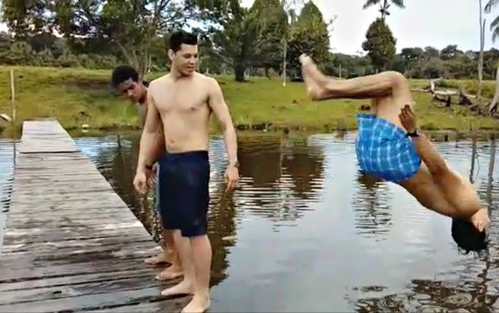 Jovem morreu após dar um salto mortal em açude