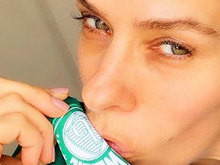 Adriane Galisteu fala sobre promessa de strip-tease: 'Boca grande'