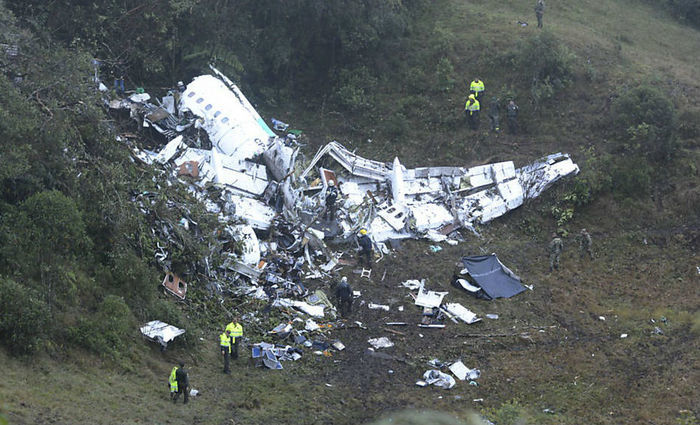 Aeronave Avro RJ85, da LAMIA, que caiu na Colômbia deixando ao menos 75 mortos (Crédito: Associated Press)