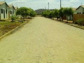 Ruas dos Conj. Habitacionais de Cajazeiras recebem calçamentos