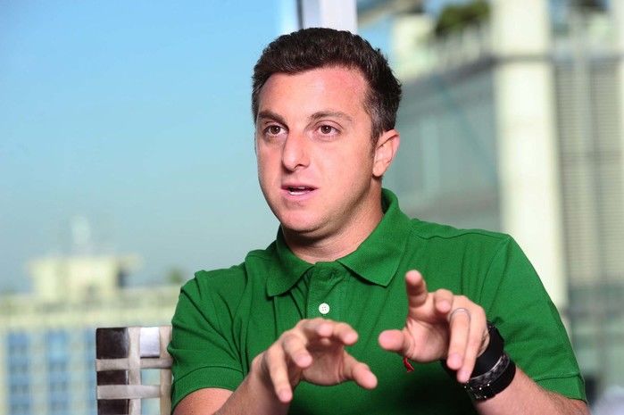 Suposta fatura do cartão de crédito de Luciano Huck cai na rede (Crédito: Reprodução)