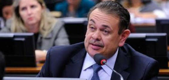 Deputado Silas Freire critica deformação do pacote anticorrupção