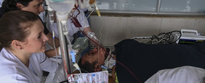 Médico atualiza estado de saúde de jogador Neto e de jornalista