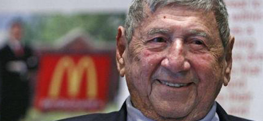 Morre aos 98 anos, Delligatti, o criador do sanduíche Big Mac