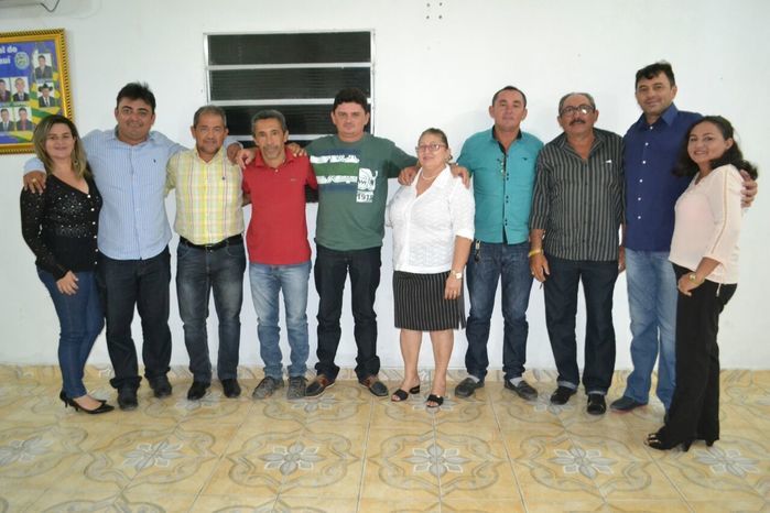 Câmara Municipal de Alegrete do Piauí realiza última sessão de 2016 - Imagem 18