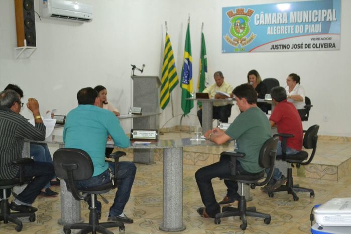 Câmara Municipal de Alegrete do Piauí realiza última sessão de 2016 - Imagem 54