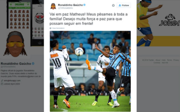 Em rede social, Ronaldinho lembrou amigo Matheus Biteco, um dos 19 jogadores mortos em acidente da Chapecoense (Crédito: Reprodução)
