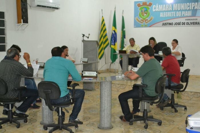Câmara Municipal de Alegrete do Piauí realiza última sessão de 2016 - Imagem 52