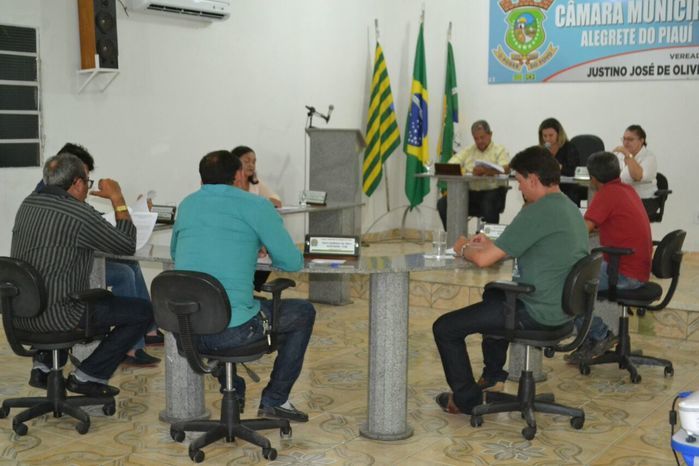 Câmara Municipal de Alegrete do Piauí realiza última sessão de 2016 - Imagem 48