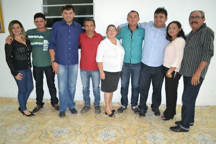 Câmara Municipal de Alegrete do Piauí realiza última sessão de 2016 - Imagem 12