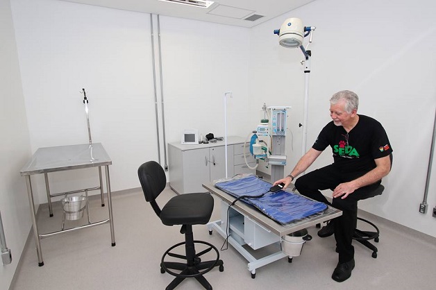 Bilionário doa verba para construção de hospital público animais