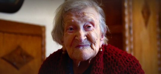 Ovos crus todo dia: Mulher de 117 anos ensina dieta da longevidade