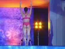 Musa fitness revela vergonha por usar biquíni pequeno em programa