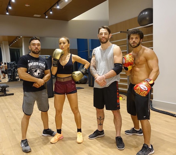 Duda Nagle exibe tanquinho em dia de treino com Sabrina Sato (Crédito: reprodução)