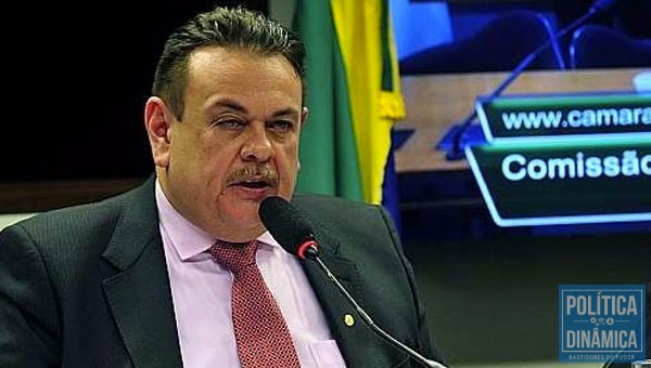 Deputado federal Silas Freire
