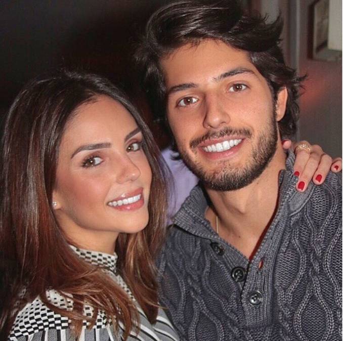 Noivo de Pugliesi ameaça irmão de Carol Celico em rede social