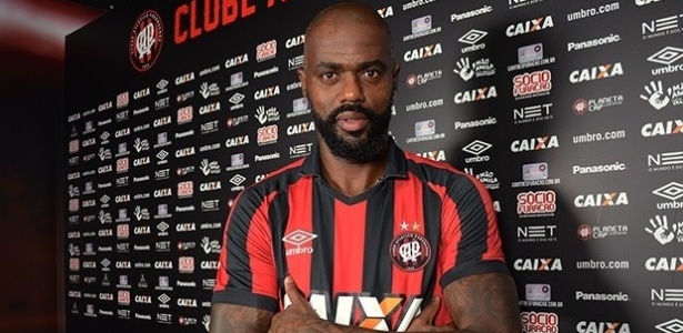 Grafite agora é do Furacão