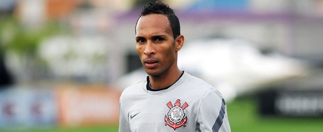 Ex-jogador Liedson se assusta com falsa notícia de sua morte