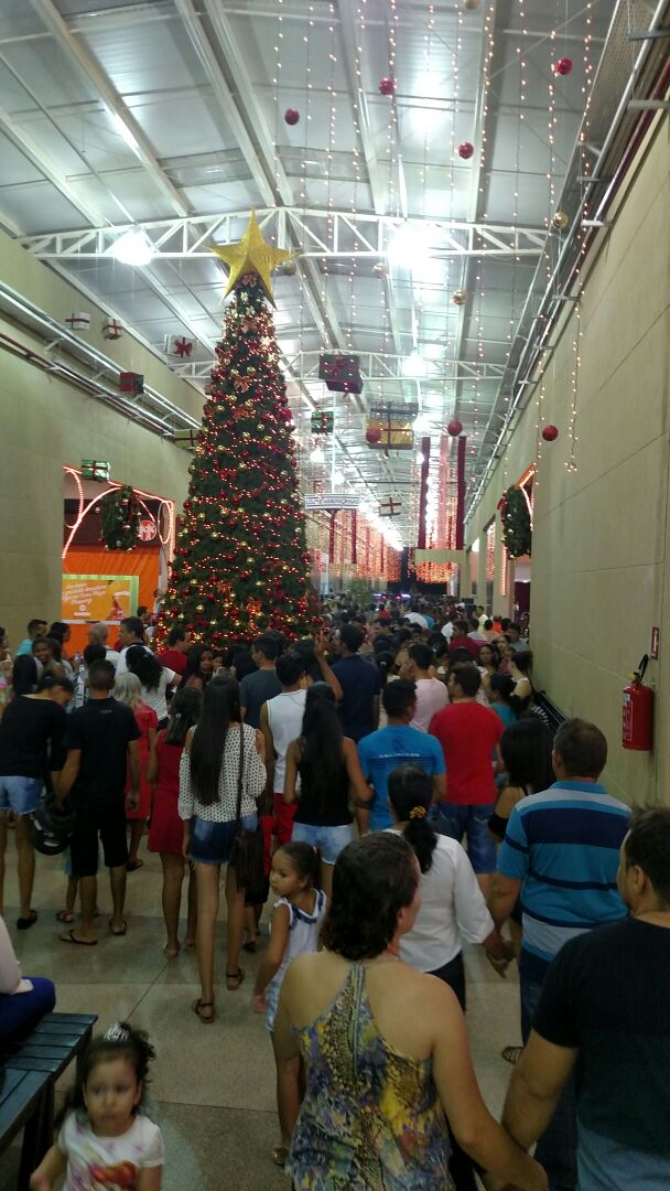Papai Noel chega ao Picos Plaza Hotel e emociona a todos